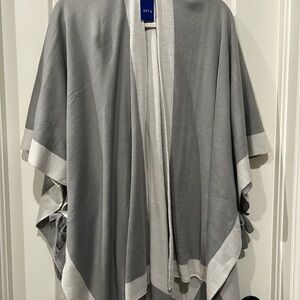 Kohl's Ivory and Gray Reversible Shawl